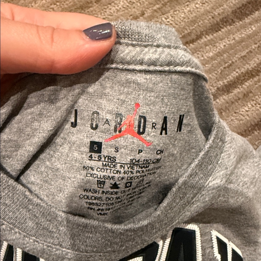 Air Jordan Long Sleeve Tee - Picture 2 of 2